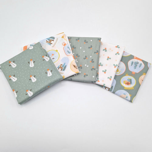 5x Fat Quarters - Christmas - The Fabric Counter