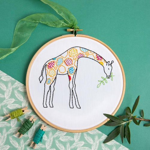 Giraffe Embroidery Kit - The Fabric Counter